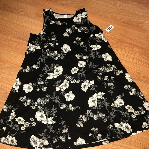 Old Navy sleeveless printed jersey dress - Picture 2 of 4